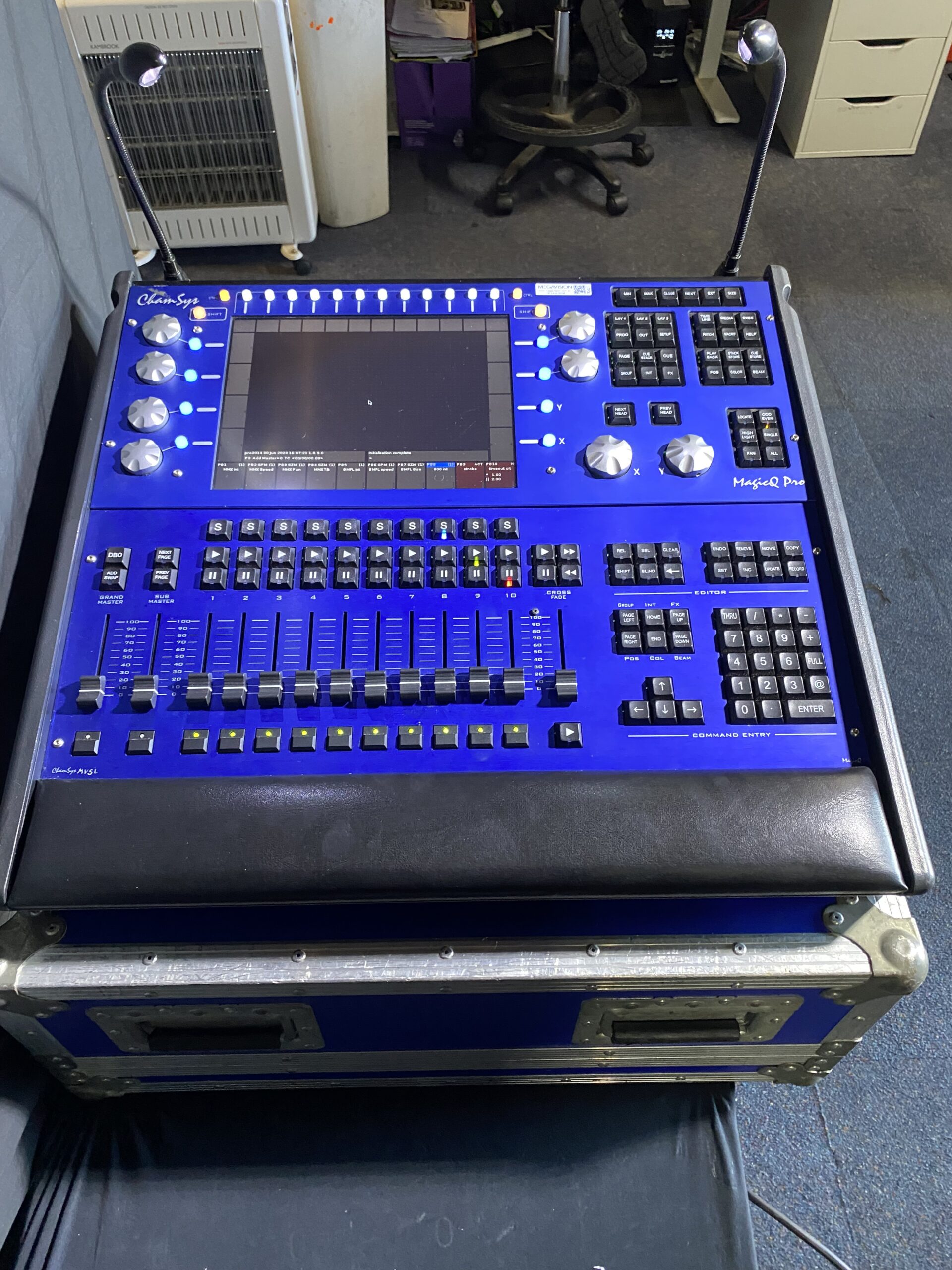 CHAMSYS MQ100 Pro Lighting Console - Image 2