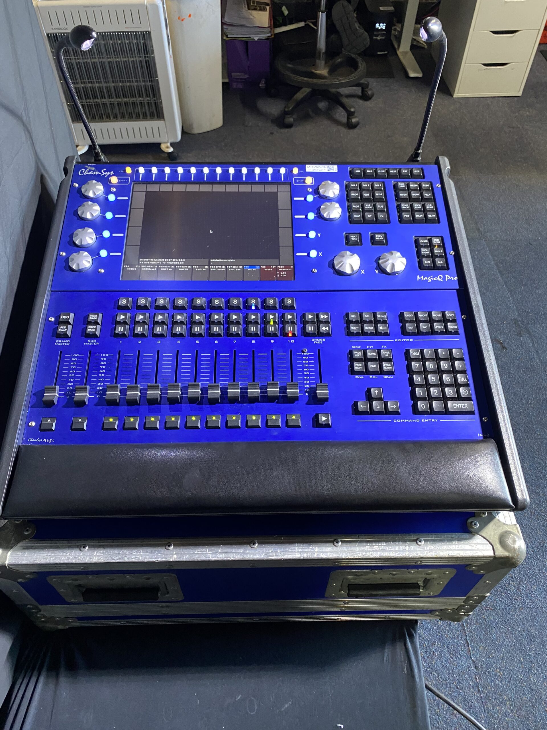 CHAMSYS MQ100 Pro Lighting Console - Image 3